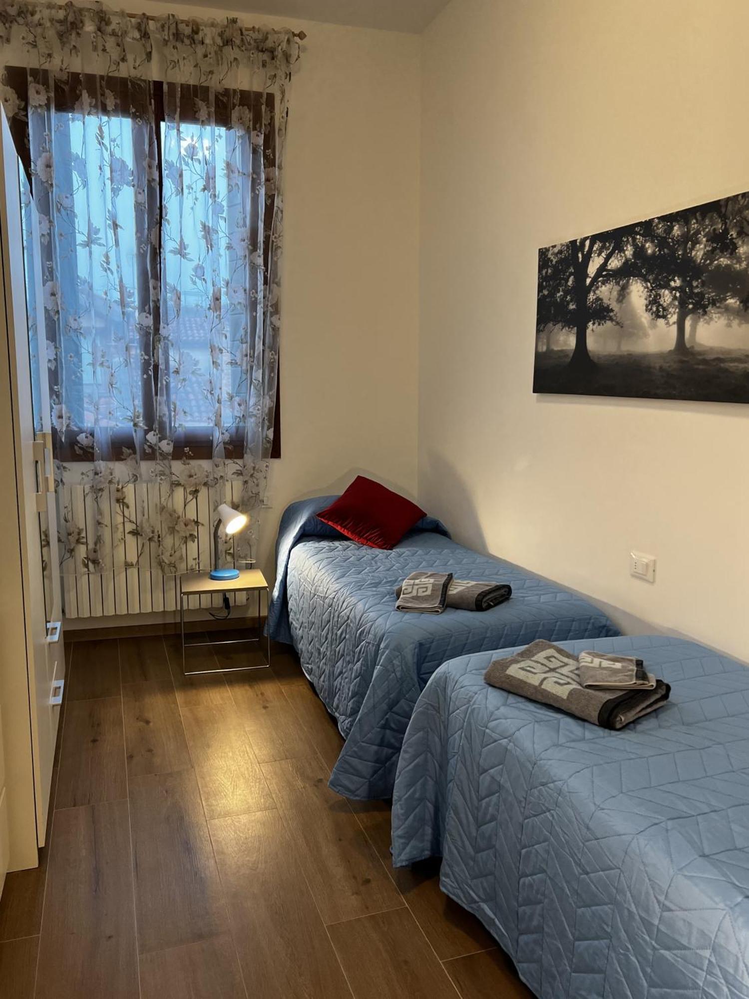 TINTORETTO 1 CON TERRAZZA SOPRA IL TETTO, 3 bagni, 3 grandi camere da letto, SUPER NUOVO Venezia Esterno foto