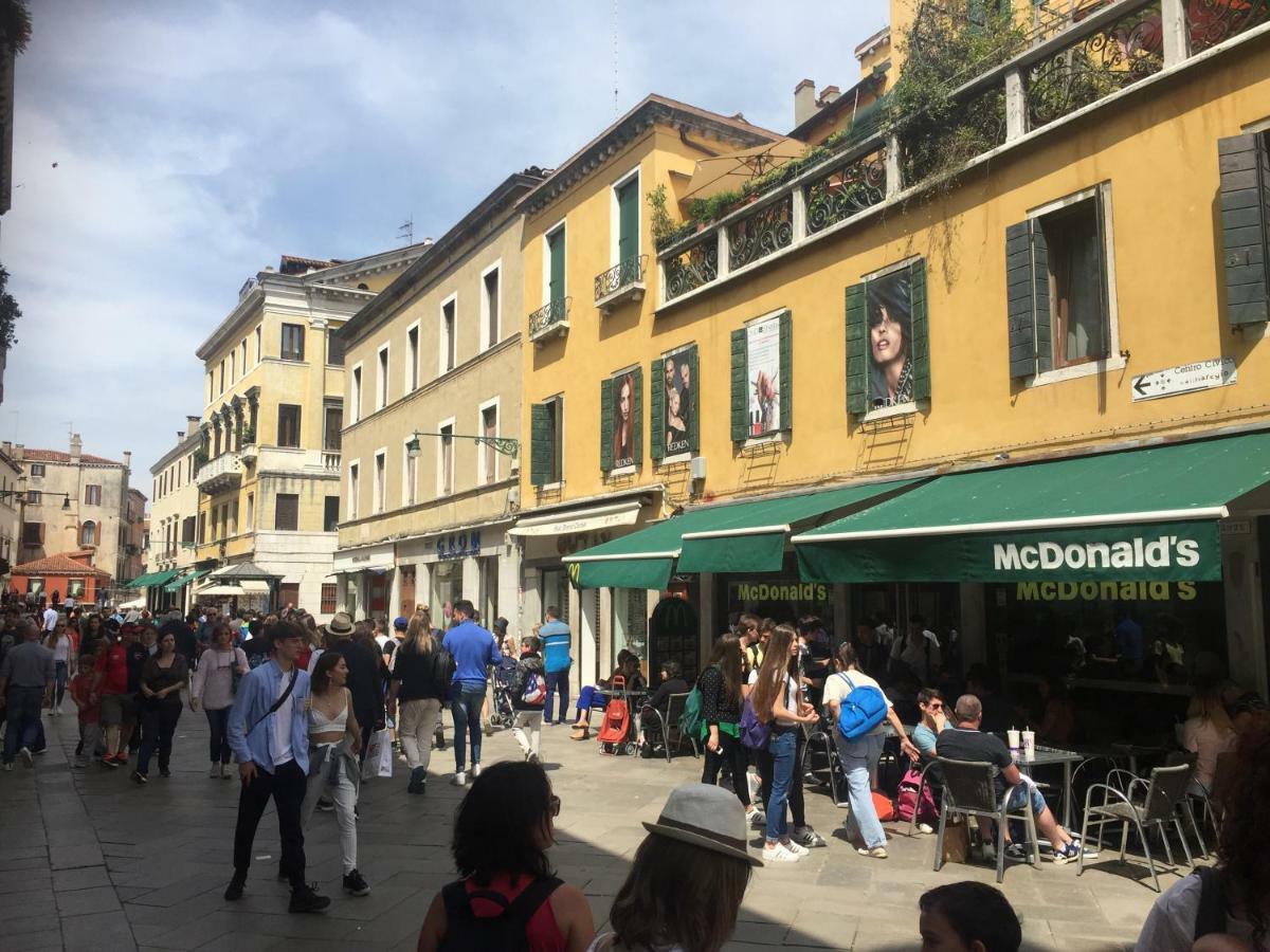 TINTORETTO 1 CON TERRAZZA SOPRA IL TETTO, 3 bagni, 3 grandi camere da letto, SUPER NUOVO Venezia Esterno foto