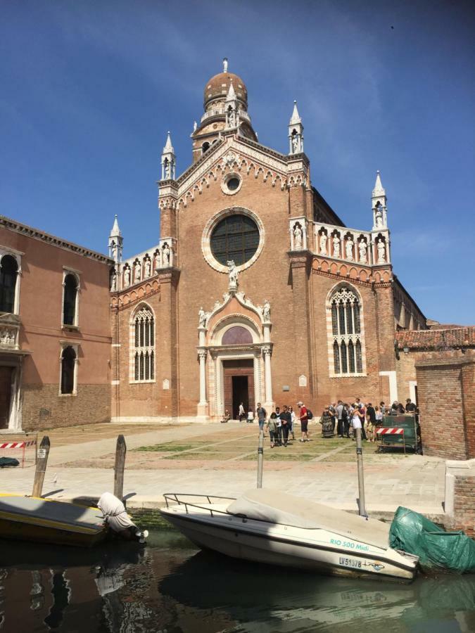 TINTORETTO 1 CON TERRAZZA SOPRA IL TETTO, 3 bagni, 3 grandi camere da letto, SUPER NUOVO Venezia Esterno foto