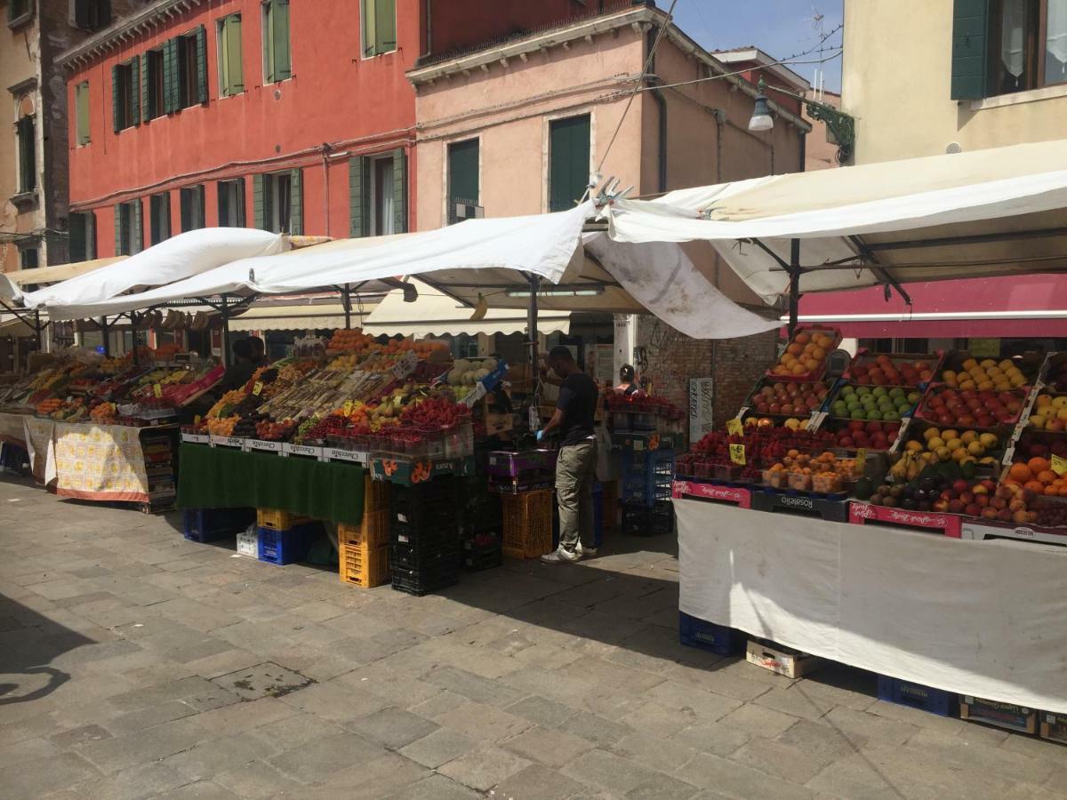 TINTORETTO 1 CON TERRAZZA SOPRA IL TETTO, 3 bagni, 3 grandi camere da letto, SUPER NUOVO Venezia Esterno foto