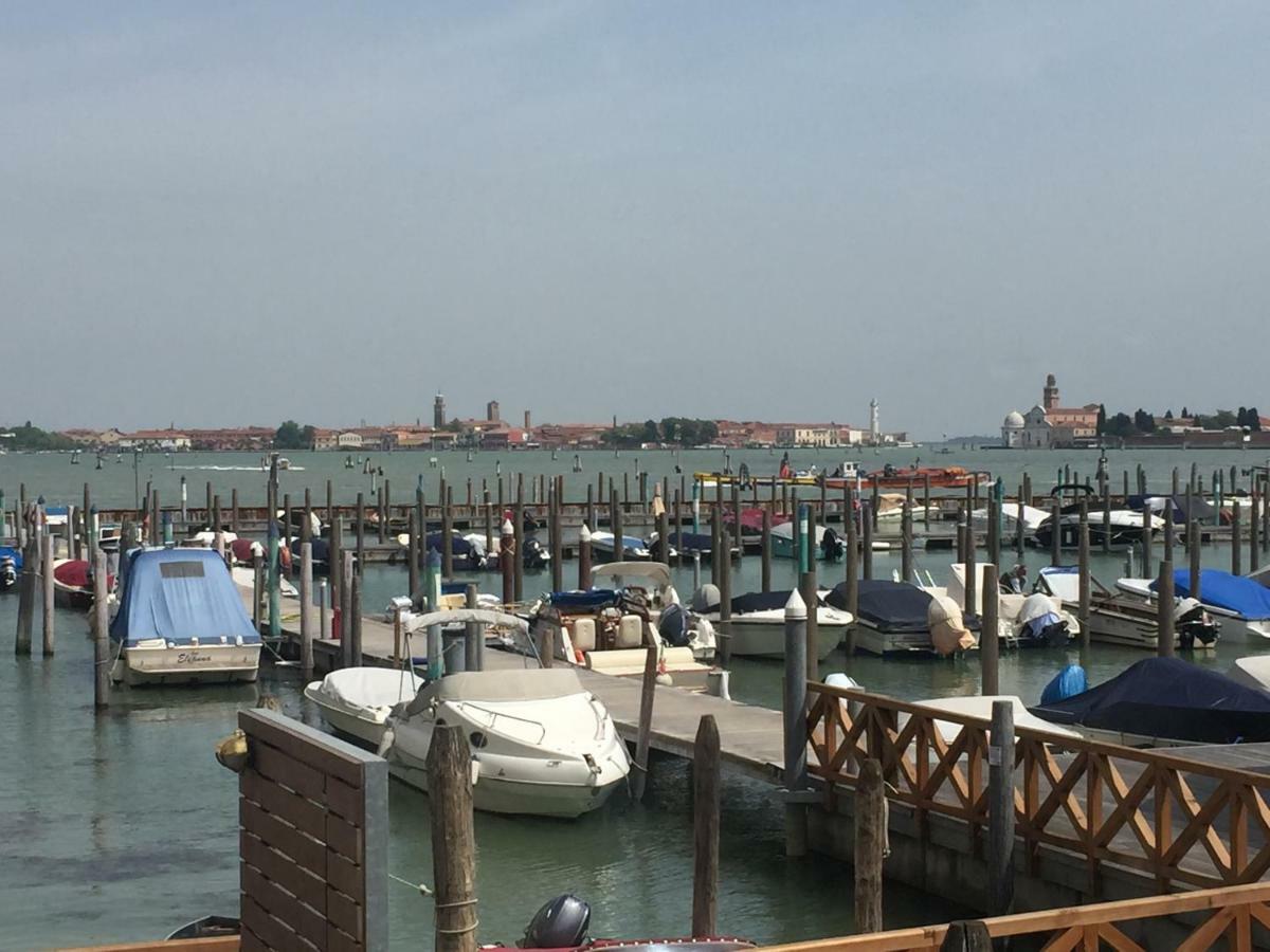 TINTORETTO 1 CON TERRAZZA SOPRA IL TETTO, 3 bagni, 3 grandi camere da letto, SUPER NUOVO Venezia Esterno foto