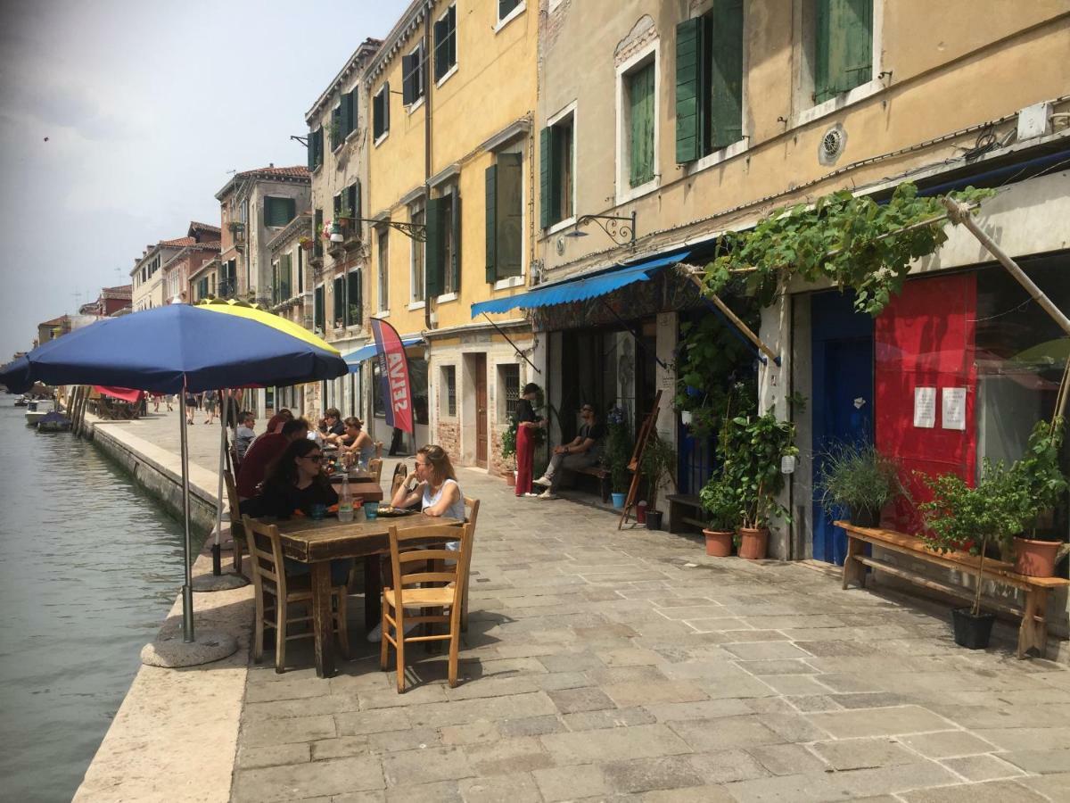 TINTORETTO 1 CON TERRAZZA SOPRA IL TETTO, 3 bagni, 3 grandi camere da letto, SUPER NUOVO Venezia Esterno foto