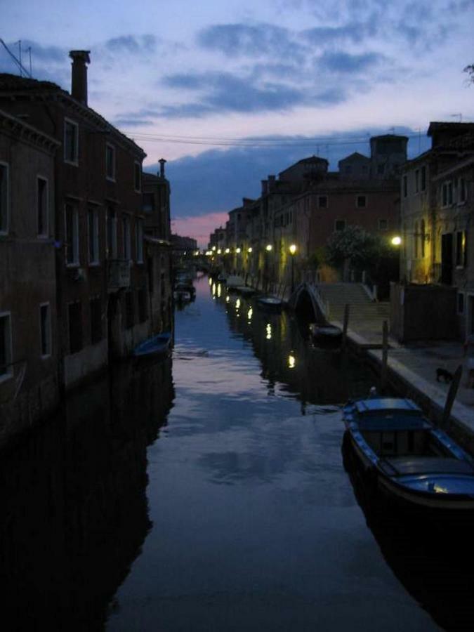 TINTORETTO 1 CON TERRAZZA SOPRA IL TETTO, 3 bagni, 3 grandi camere da letto, SUPER NUOVO Venezia Esterno foto